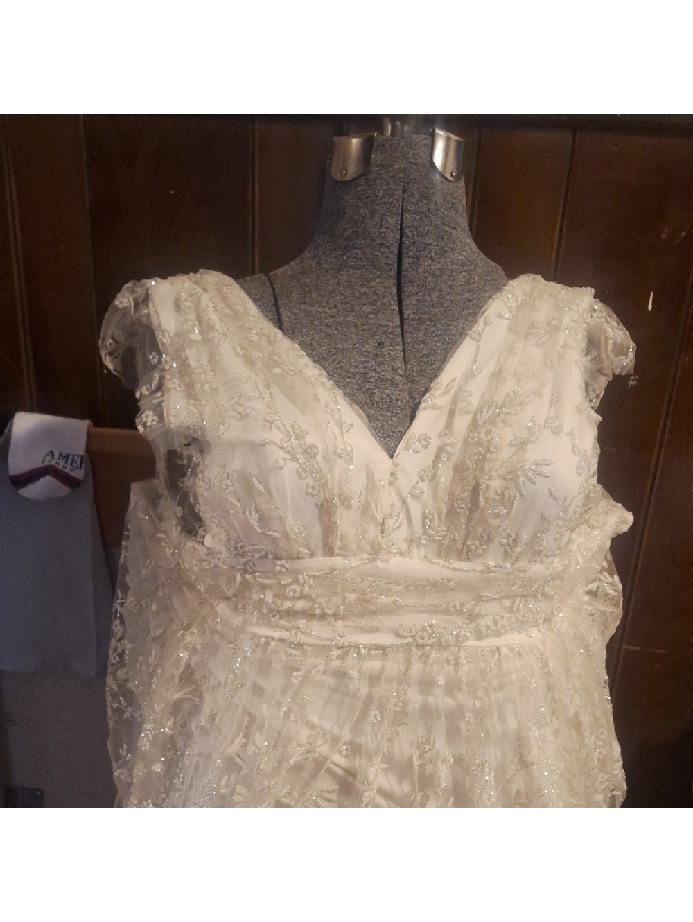 Baltic Born Cream Satin Dress De Boda